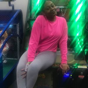 Meet your Posher, Mykia